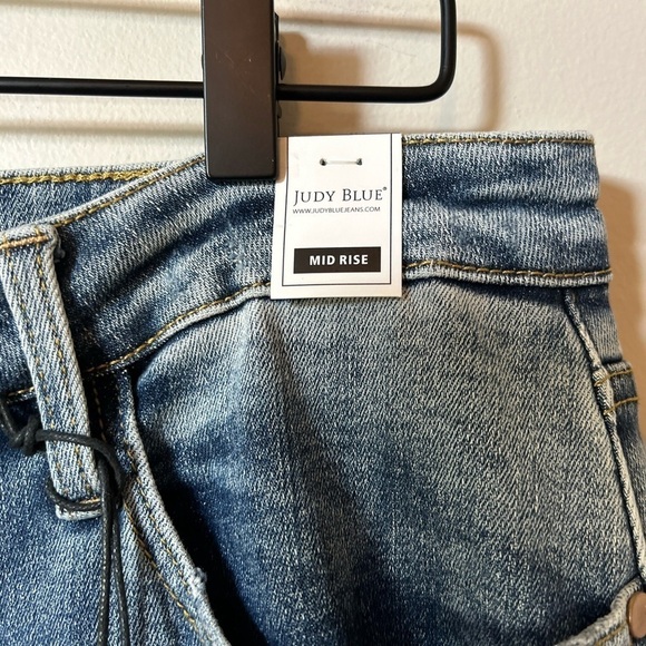 Judy Blue Mid Rise Distressed Boyfriend Jeans Size 15 / 32 - Picture 10 of 16